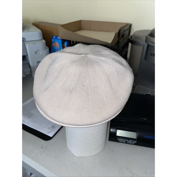 Lake Of The Isles Flat Cap Newsboy Cabbie Size M/L Beige - Picture 1 of 3